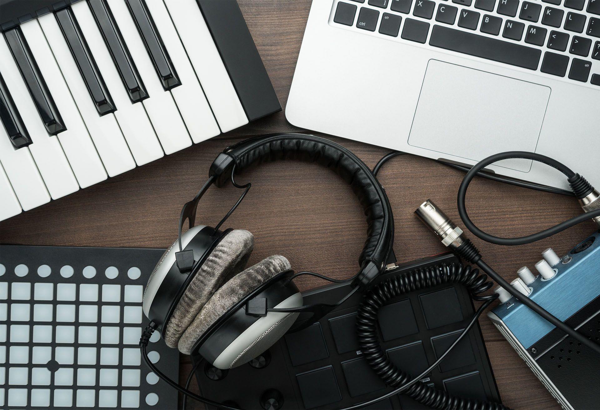 audiodesigner-kataskevi-istoselidas-etaireias-sxediasmou-ihou-ixitikis-meletis